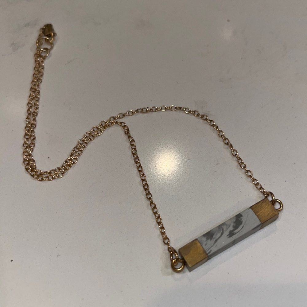 NWOT Cement pendant choker Necklace on 13 inch Gold Chain